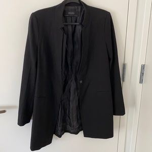 Black Zara tuxedo blazer